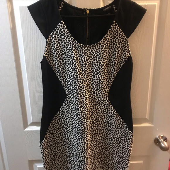 Dress - Picture 2 of 3